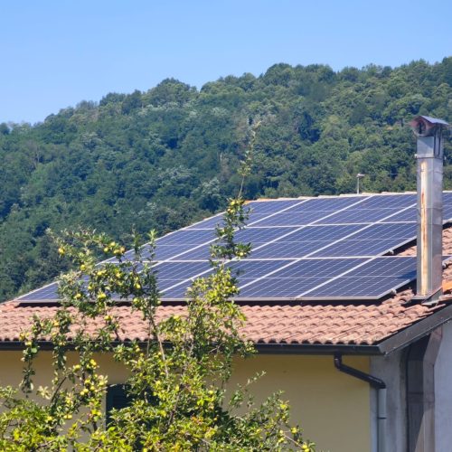 Metec pannelli solari tetto casa